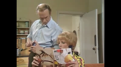 George E Mildred 01x09 Crema O Magnolia