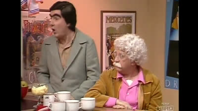 Licia Dolce Licia 01x14 Si Festeggia