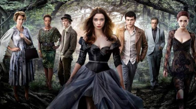 Dezesseis Luas (2013) DUB