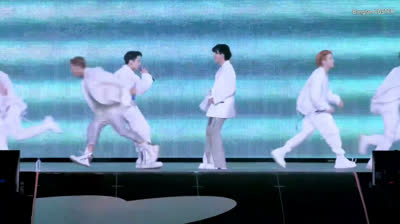 (VOSTFR) BTS PERMISSION TO DANCE ON STAGE in THE US ; 1st Concert @Los Angeles